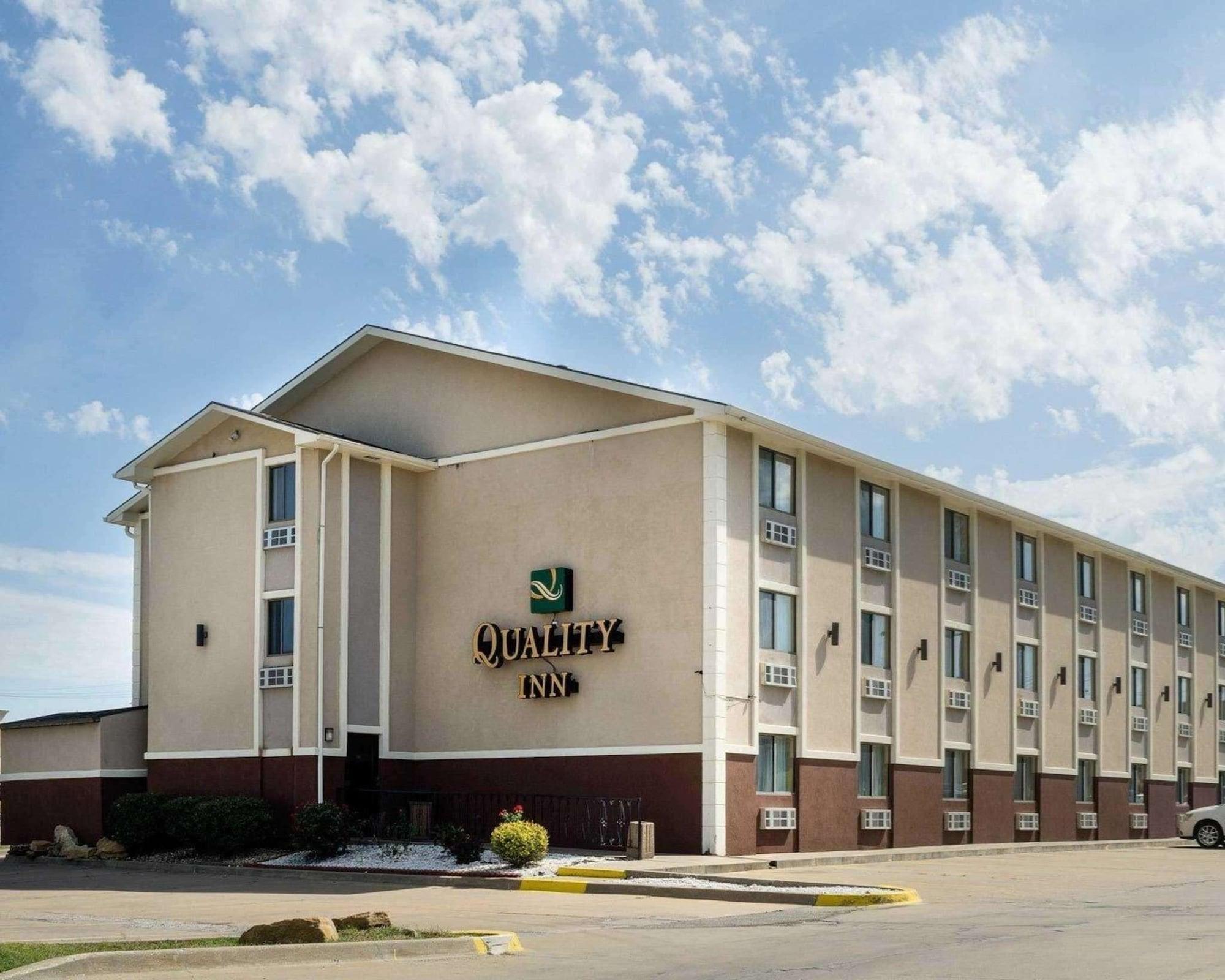 Quality Inn I-70 At Wanamaker Τοπέκα Εξωτερικό φωτογραφία