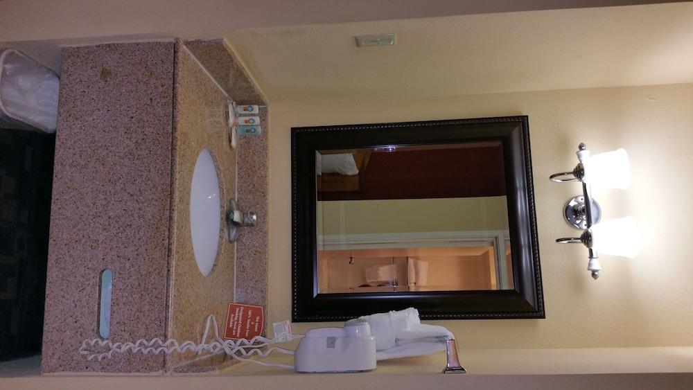 Quality Inn I-70 At Wanamaker Τοπέκα Εξωτερικό φωτογραφία