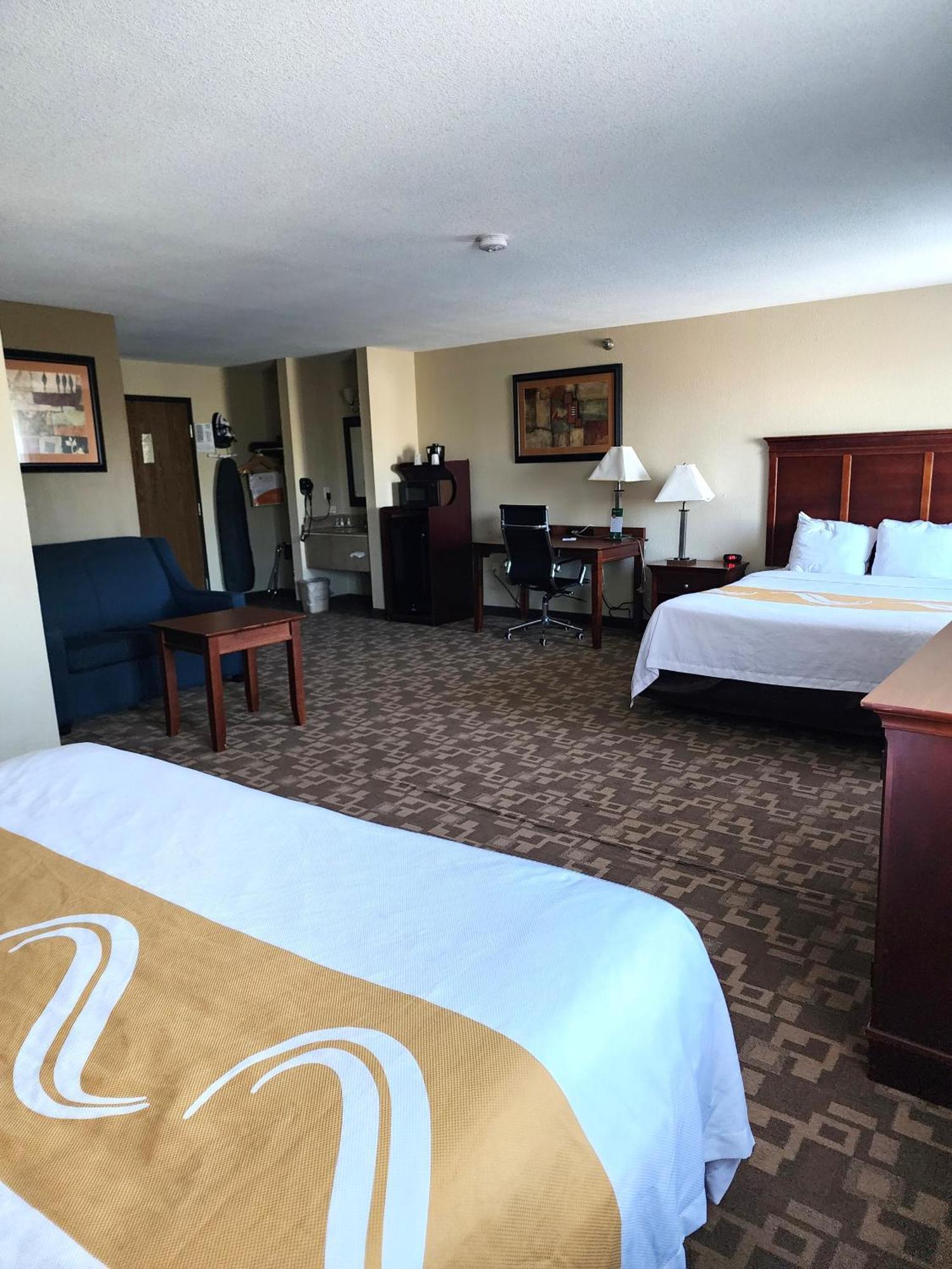 Quality Inn I-70 At Wanamaker Τοπέκα Εξωτερικό φωτογραφία