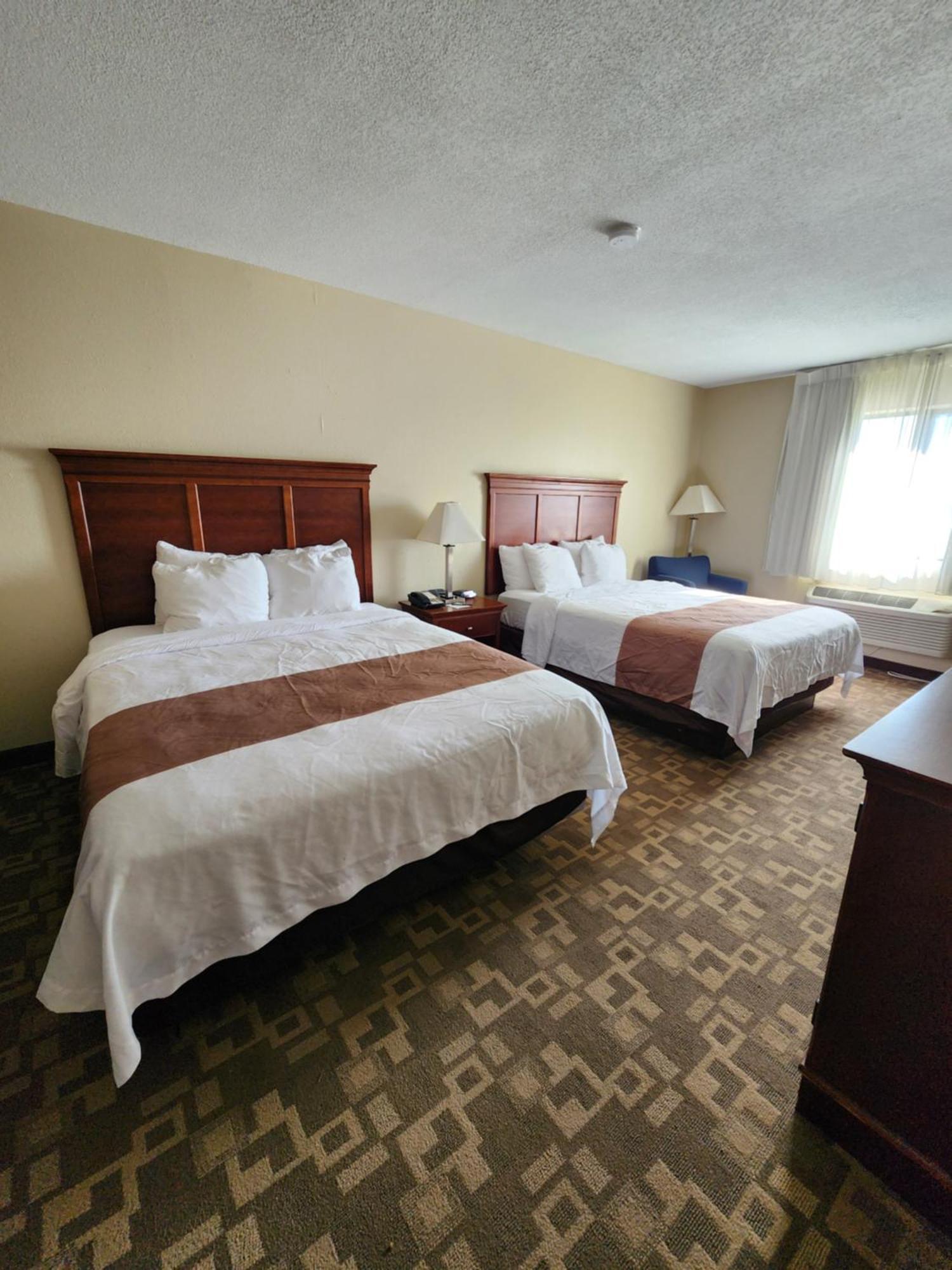 Quality Inn I-70 At Wanamaker Τοπέκα Εξωτερικό φωτογραφία