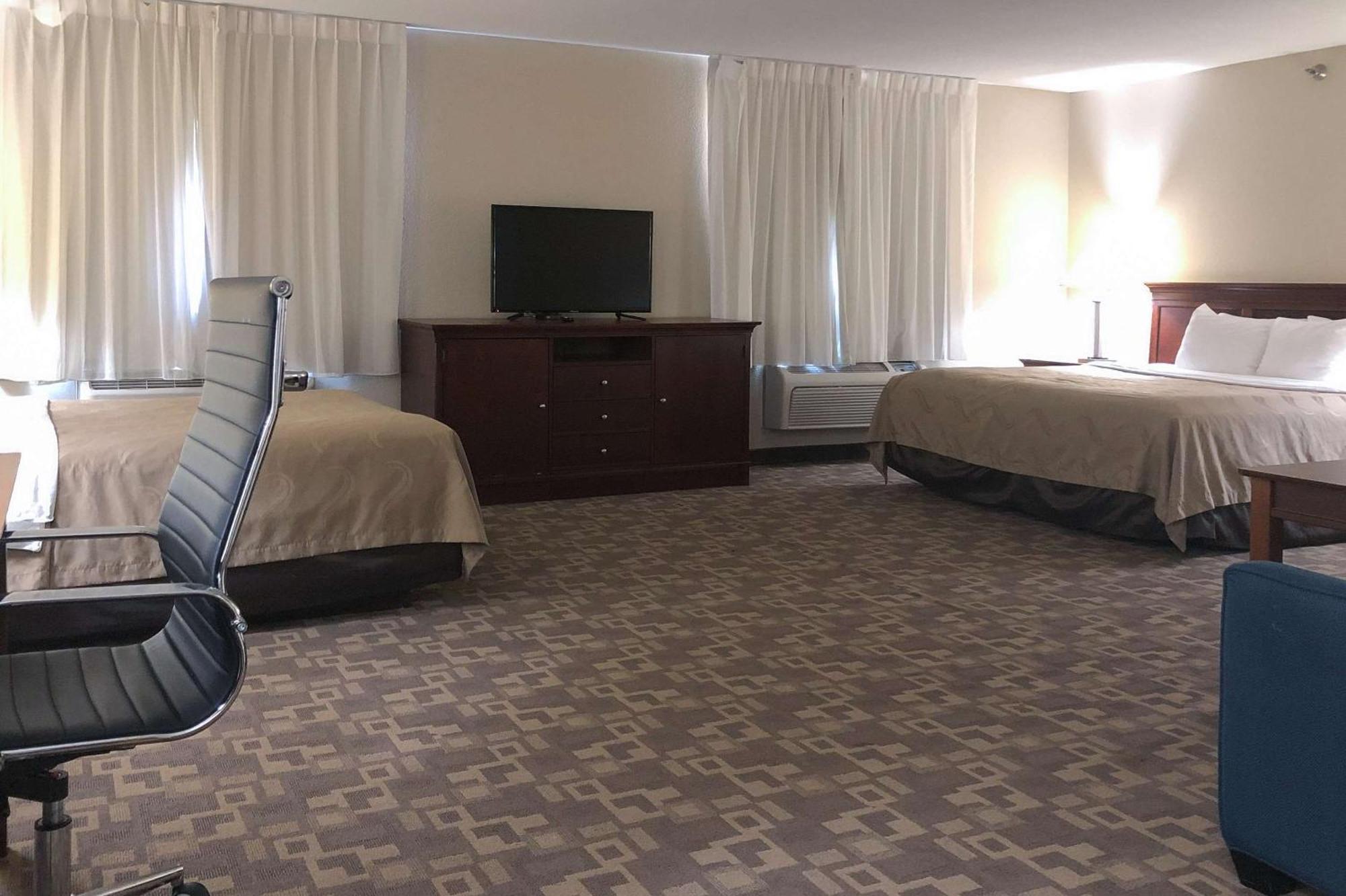 Quality Inn I-70 At Wanamaker Τοπέκα Εξωτερικό φωτογραφία