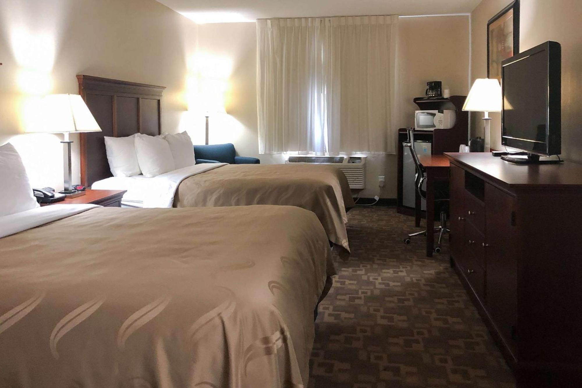 Quality Inn I-70 At Wanamaker Τοπέκα Εξωτερικό φωτογραφία