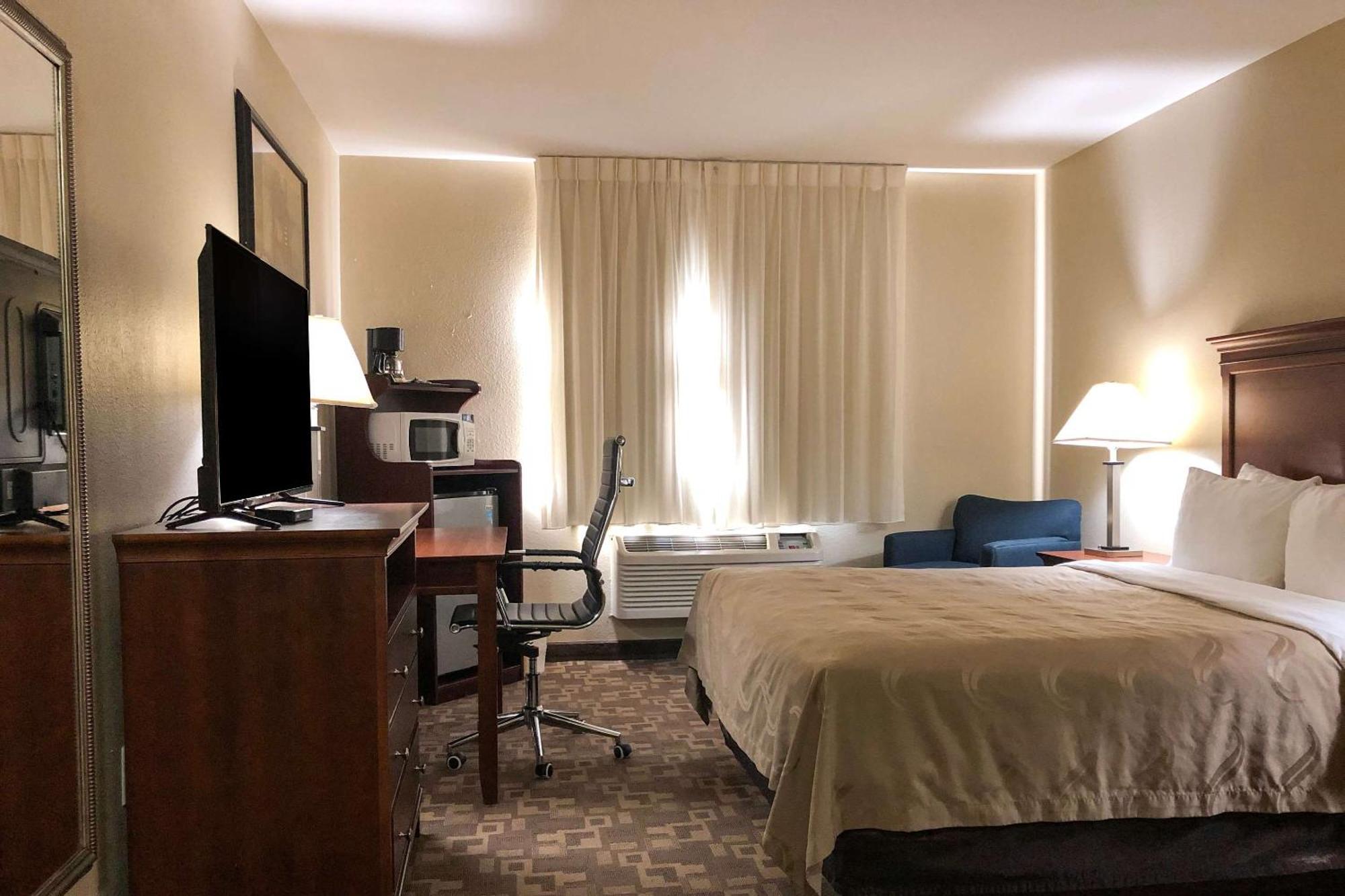 Quality Inn I-70 At Wanamaker Τοπέκα Εξωτερικό φωτογραφία