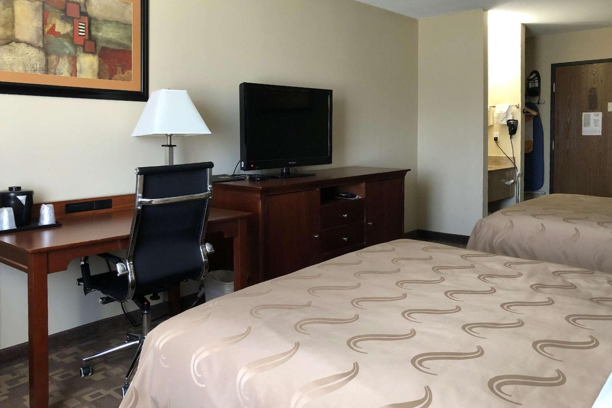 Quality Inn I-70 At Wanamaker Τοπέκα Εξωτερικό φωτογραφία