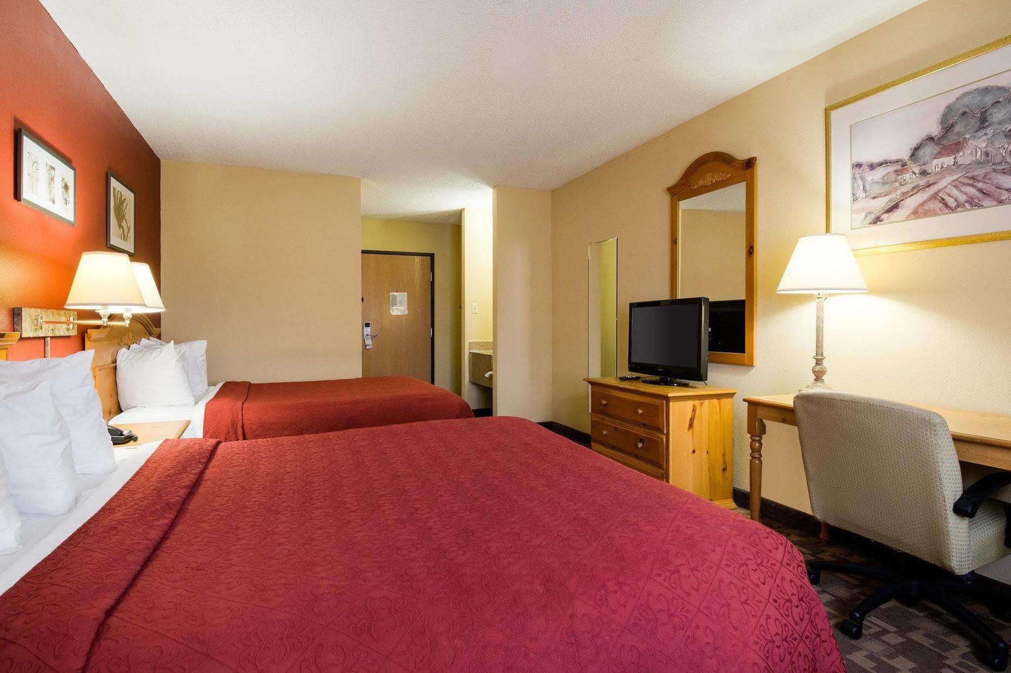 Quality Inn I-70 At Wanamaker Τοπέκα Εξωτερικό φωτογραφία